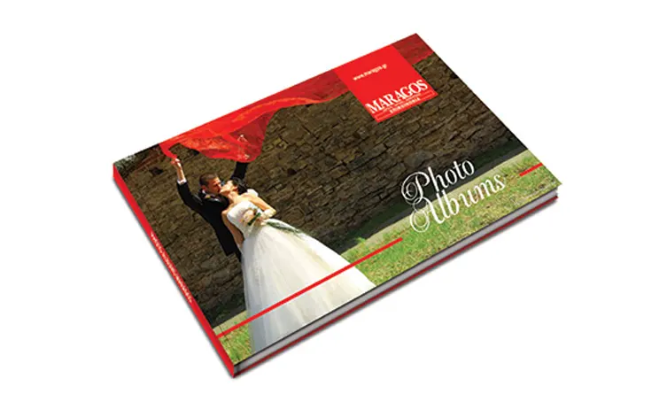 Το Photo album είναι μια οργανωμένη συλλογή φωτογραφιών, σε ένα βιβλιοδετημένο τόμο. Αποτελείται από σκληρό κάλυμμα με ράχη, όπου μπορεί να γραφτεί ο τίτλος του photo album, με εκτύπωση θέματος κατά παραγγελία στο κάλλυμα, εξώφυλλο και οπισθόφυλλο, οι εσωτερικές σελίδες μπορεί είναι από φωτογραφικό χαρτί. | MARAGOS